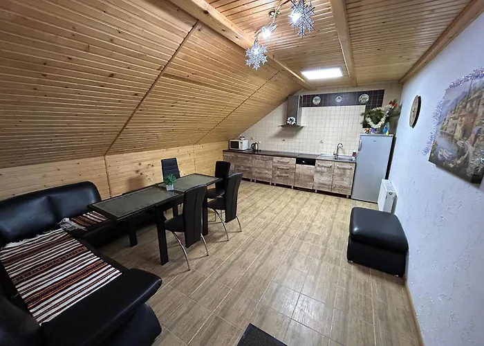 любе Otel *