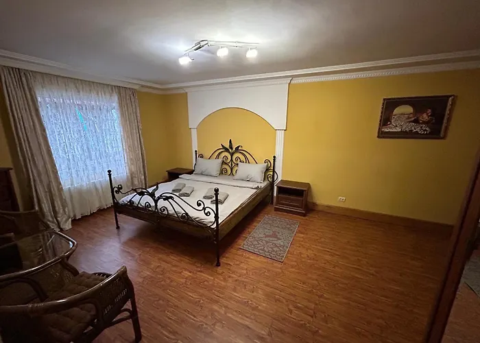 Otel любе Yablunytsia