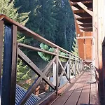 любе Hotel *