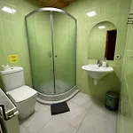любе Hotel *