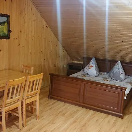 любе Hotel *
