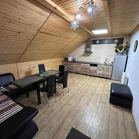 любе Hotel *
